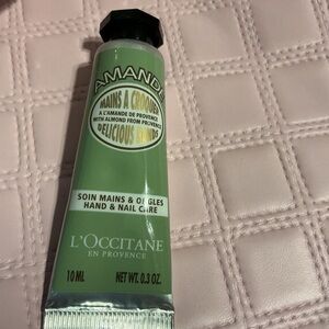 L'OCCITANE Almond Hand & Nail Care in Green Tube